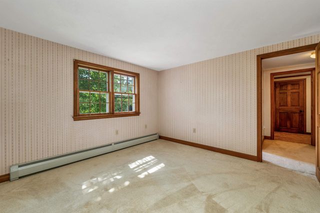 27 New Road, Tuftonboro, NH 03816