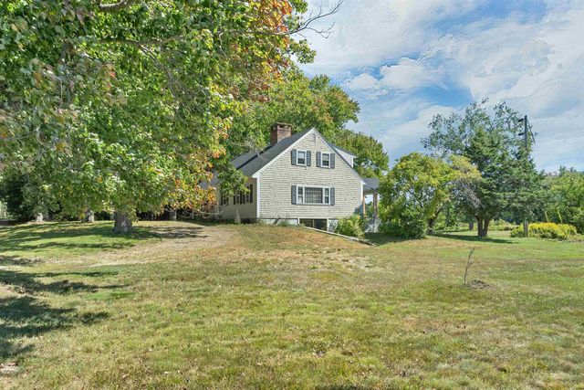 27 New Road, Tuftonboro, NH 03816