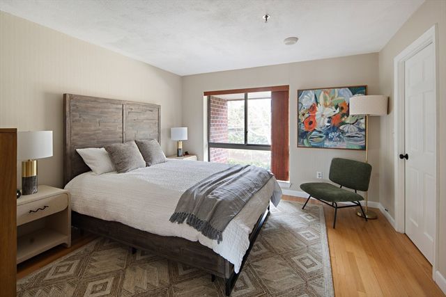 199 Coolidge Ave 114, Watertown, MA 02472