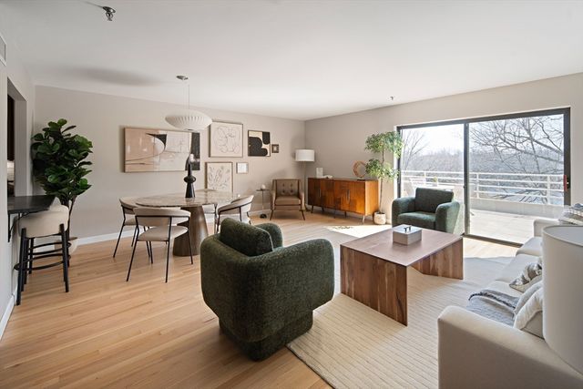 199 Coolidge Ave 114, Watertown, MA 02472