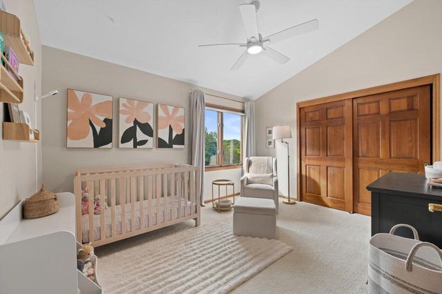 W308N1801 Westlake CIRCLE, Delafield, WI 53018