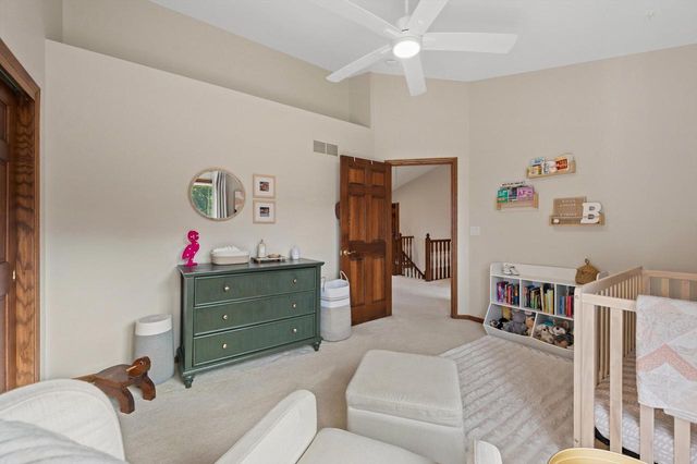 W308N1801 Westlake CIRCLE, Delafield, WI 53018