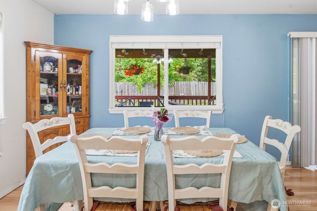 20 E Larch Place, Shelton, WA 98584