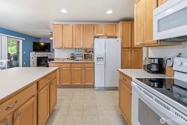 20 E Larch Place, Shelton, WA 98584