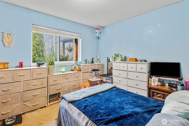 20 E Larch Place, Shelton, WA 98584