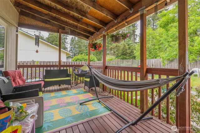 20 E Larch Place, Shelton, WA 98584
