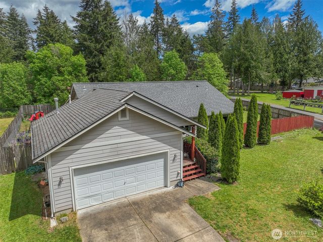 20 E Larch Place, Shelton, WA 98584