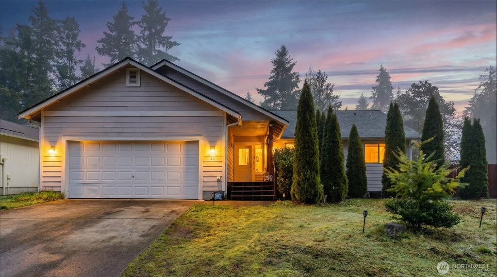 20 E Larch Place, Shelton, WA 98584