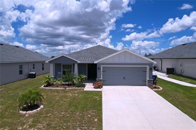 517 SCENIC BLUFF BOULEVARD, Lake Wales, FL 33853