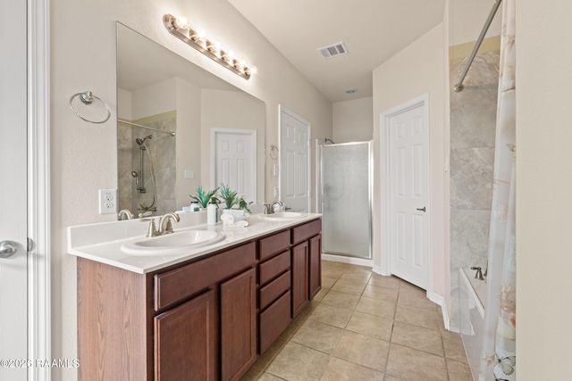 202 Fieldview Drive, Carencro, LA 70520