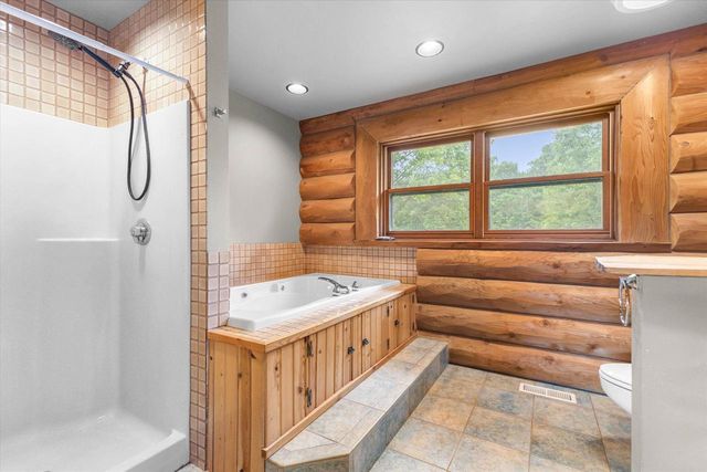 W4380 BLACKHAWK AVENUE, Redgranite, WI 54970