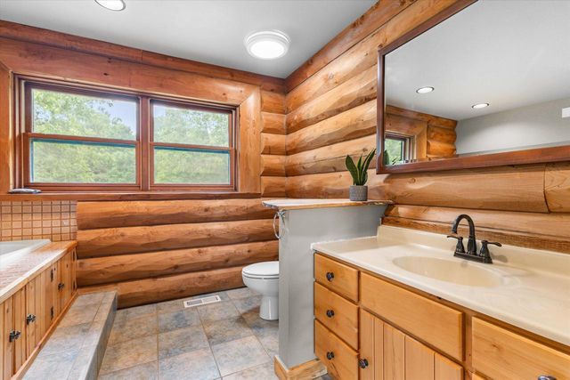 W4380 BLACKHAWK AVENUE, Redgranite, WI 54970