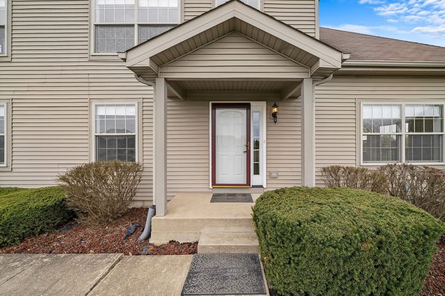 286 Sunset Boulevard, Beecher, IL 60401