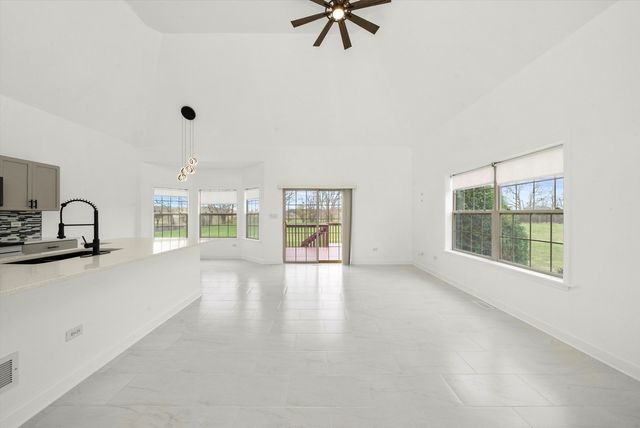 286 Sunset Boulevard, Beecher, IL 60401