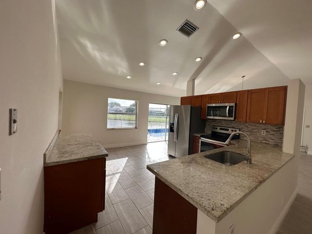 9841 Ridgecreek Road, Boca Raton, FL 33496