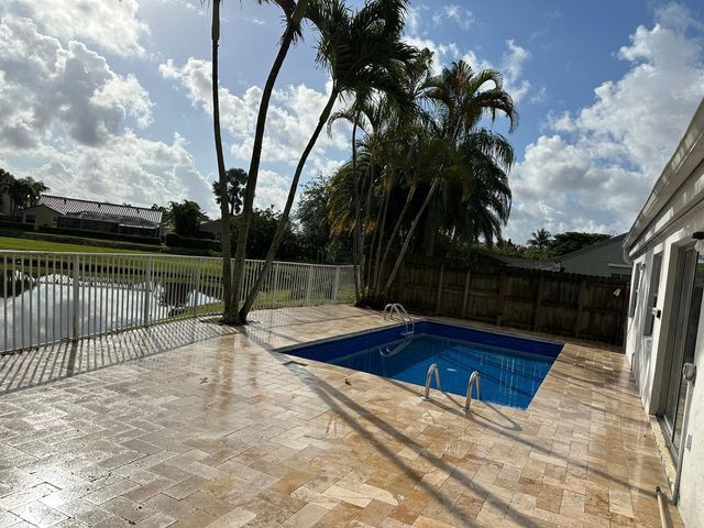 9841 Ridgecreek Road, Boca Raton, FL 33496