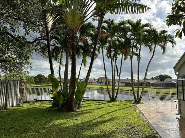 9841 Ridgecreek Road, Boca Raton, FL 33496