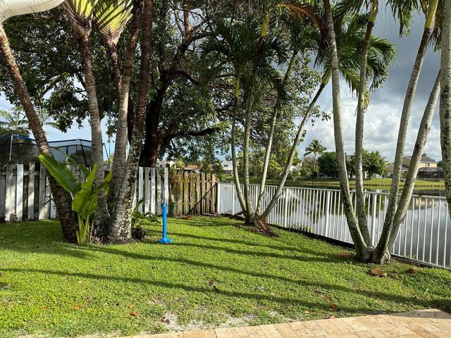 9841 Ridgecreek Road, Boca Raton, FL 33496