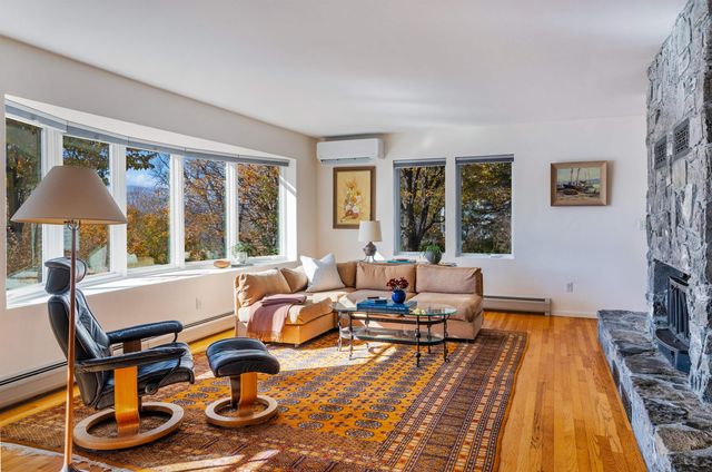 188 McNeil Cove Road, Charlotte, VT 05445