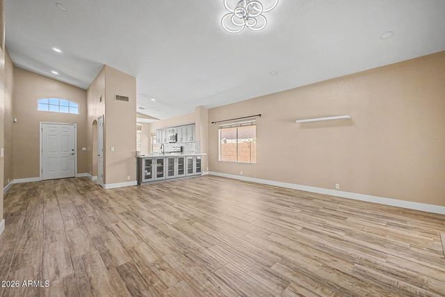 1348 E LIBBY Street, Phoenix, AZ 85022