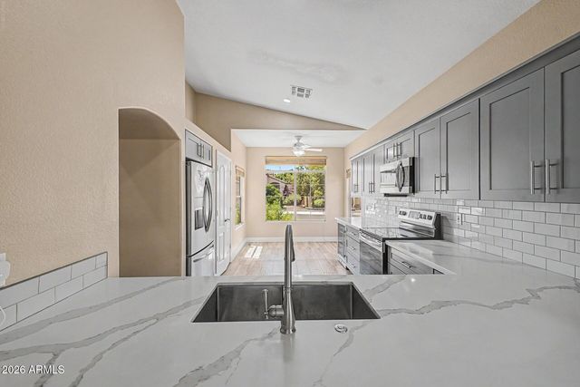 1348 E LIBBY Street, Phoenix, AZ 85022