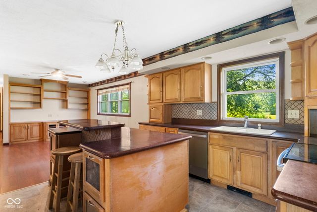 6296 S County Road 1025 E, Crothersville, IN 47229