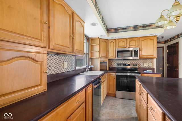 6296 S County Road 1025 E, Crothersville, IN 47229