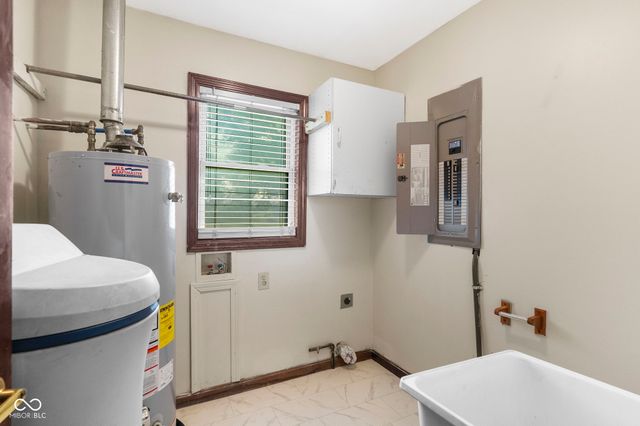 6296 S County Road 1025 E, Crothersville, IN 47229