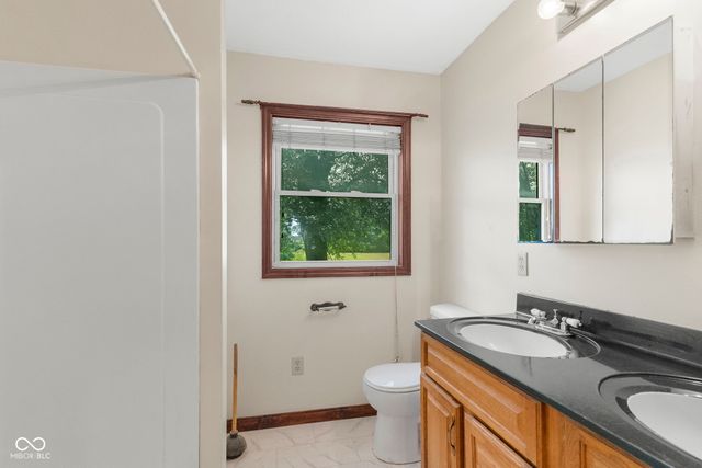 6296 S County Road 1025 E, Crothersville, IN 47229