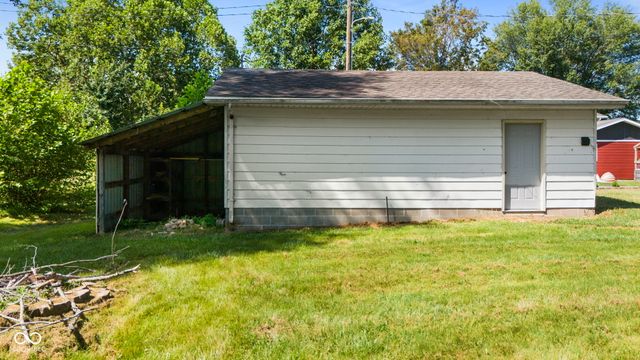 6296 S County Road 1025 E, Crothersville, IN 47229