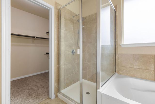 1900 Alvarado DR, Round Rock, TX 78664