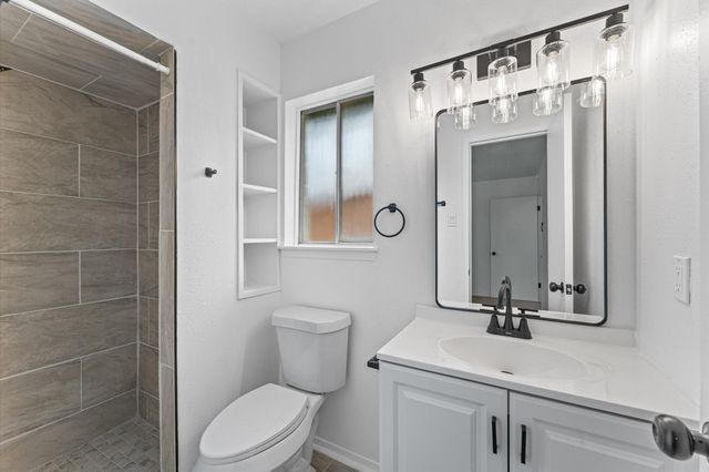 5403 Tavenor Lane, Houston, TX 77048