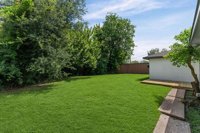 5403 Tavenor Lane, Houston, TX 77048
