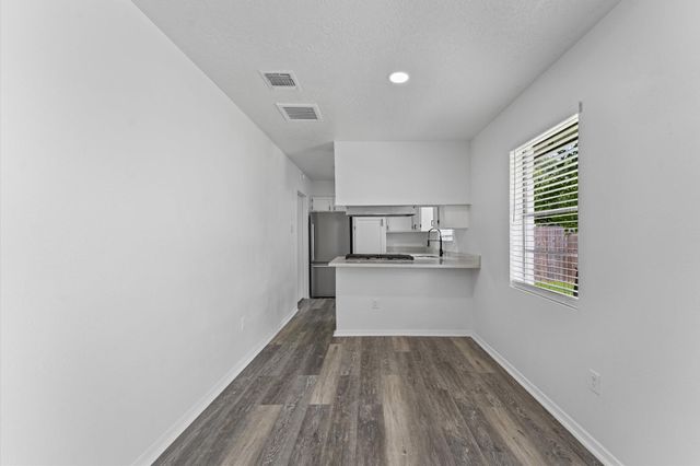 5403 Tavenor Lane, Houston, TX 77048