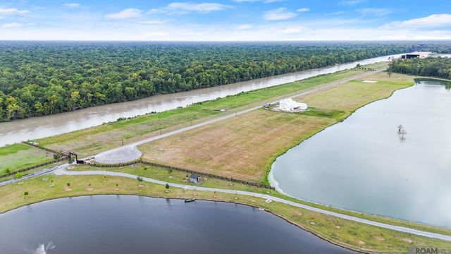 6006 Mill Town Rd, Brusly, LA 70719