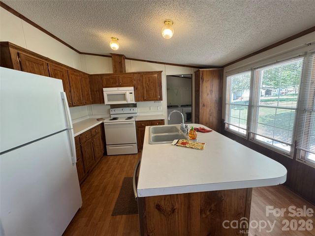 51 Little Hungry Road, Hendersonville, NC 28792