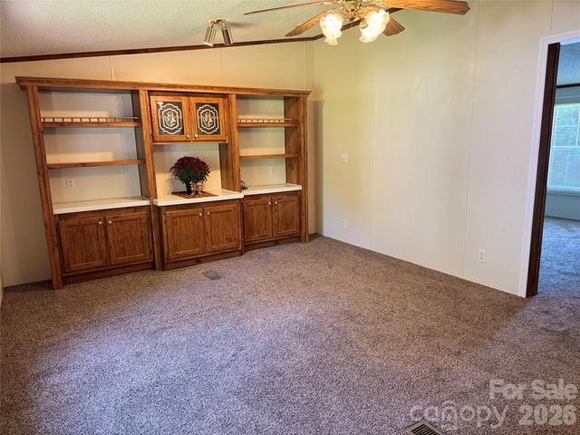 51 Little Hungry Road, Hendersonville, NC 28792