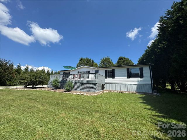 51 Little Hungry Road, Hendersonville, NC 28792