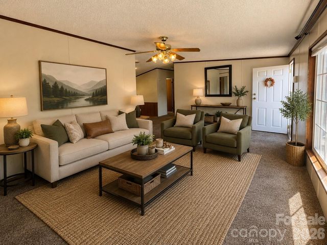 51 Little Hungry Road, Hendersonville, NC 28792