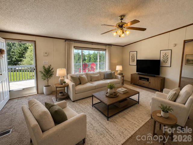 51 Little Hungry Road, Hendersonville, NC 28792