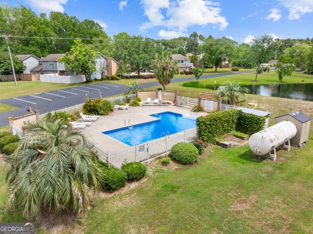 1667 Pondside Drive, Statesboro, GA 30458