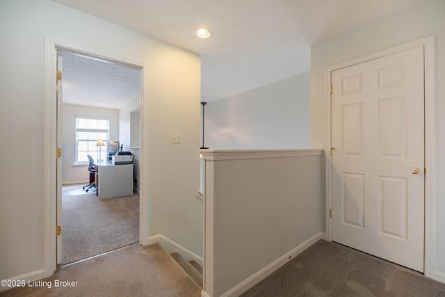 11302 Sullivan Ct, Louisville, KY 40229