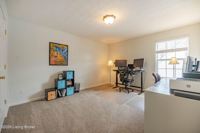 11302 Sullivan Ct, Louisville, KY 40229