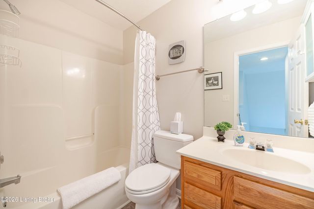 11302 Sullivan Ct, Louisville, KY 40229