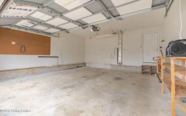 11302 Sullivan Ct, Louisville, KY 40229