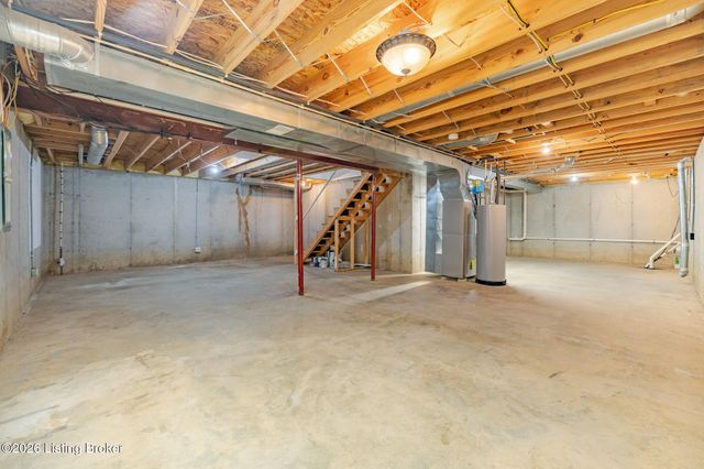 11302 Sullivan Ct, Louisville, KY 40229