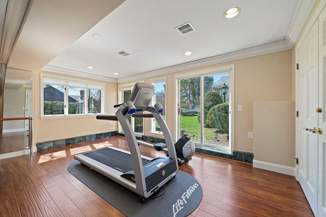 20 Montrose St, Newton, MA 02458