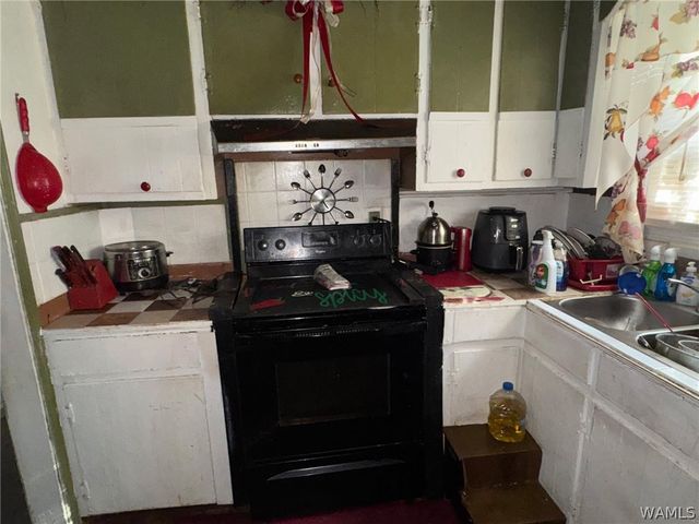 2316 TY ROGERS JR BLVD, Tuscaloosa, AL 35401