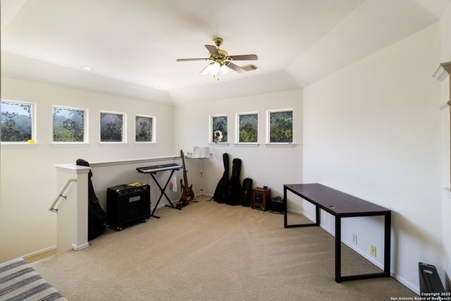 100 Green Stone, Cibolo, TX 78108