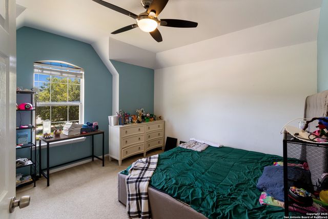 100 Green Stone, Cibolo, TX 78108
